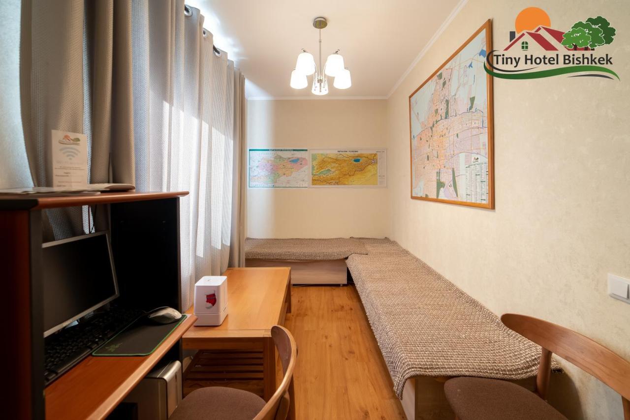 Tiny Hotel Biskek Kültér fotó