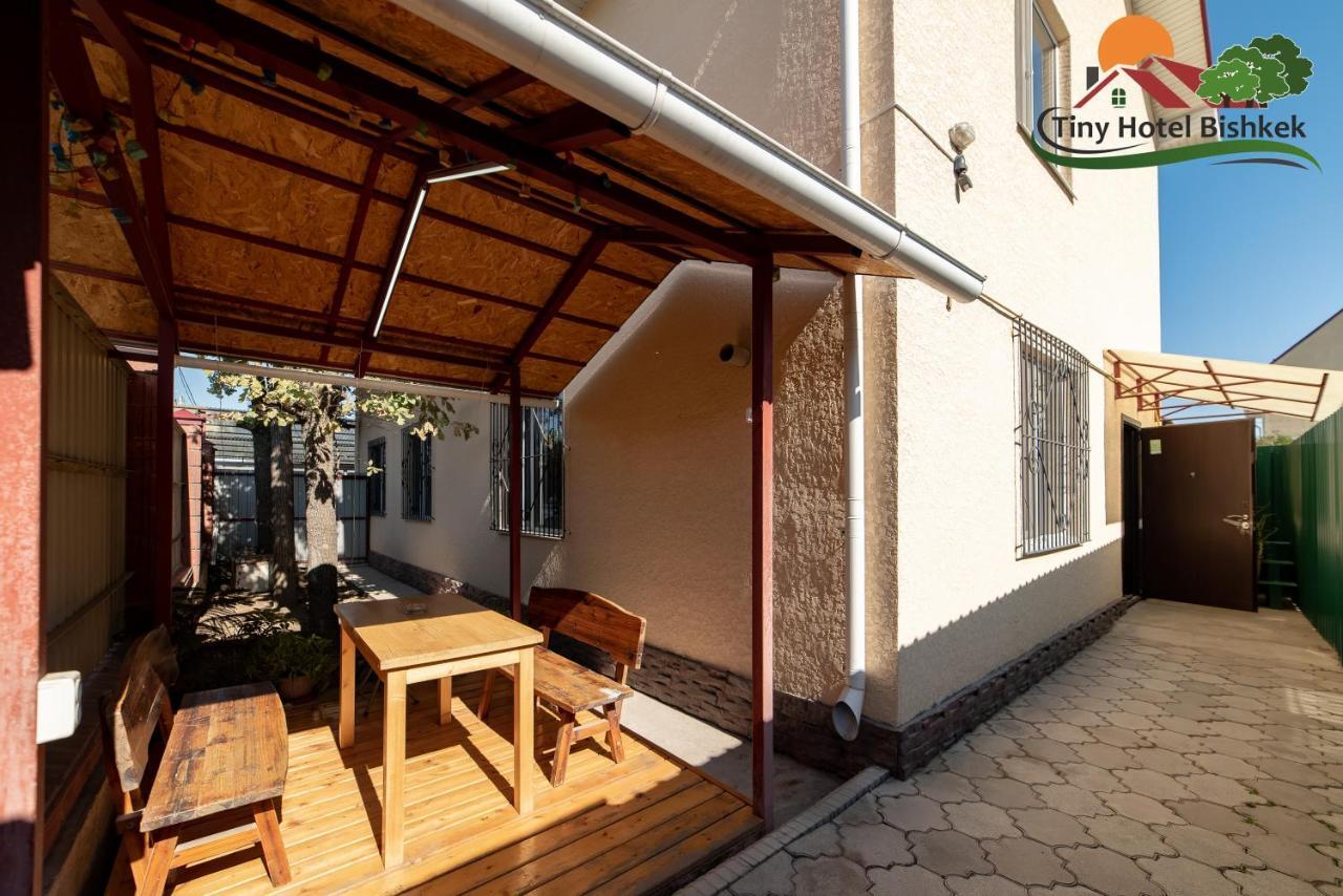 Tiny Hotel Biskek Kültér fotó
